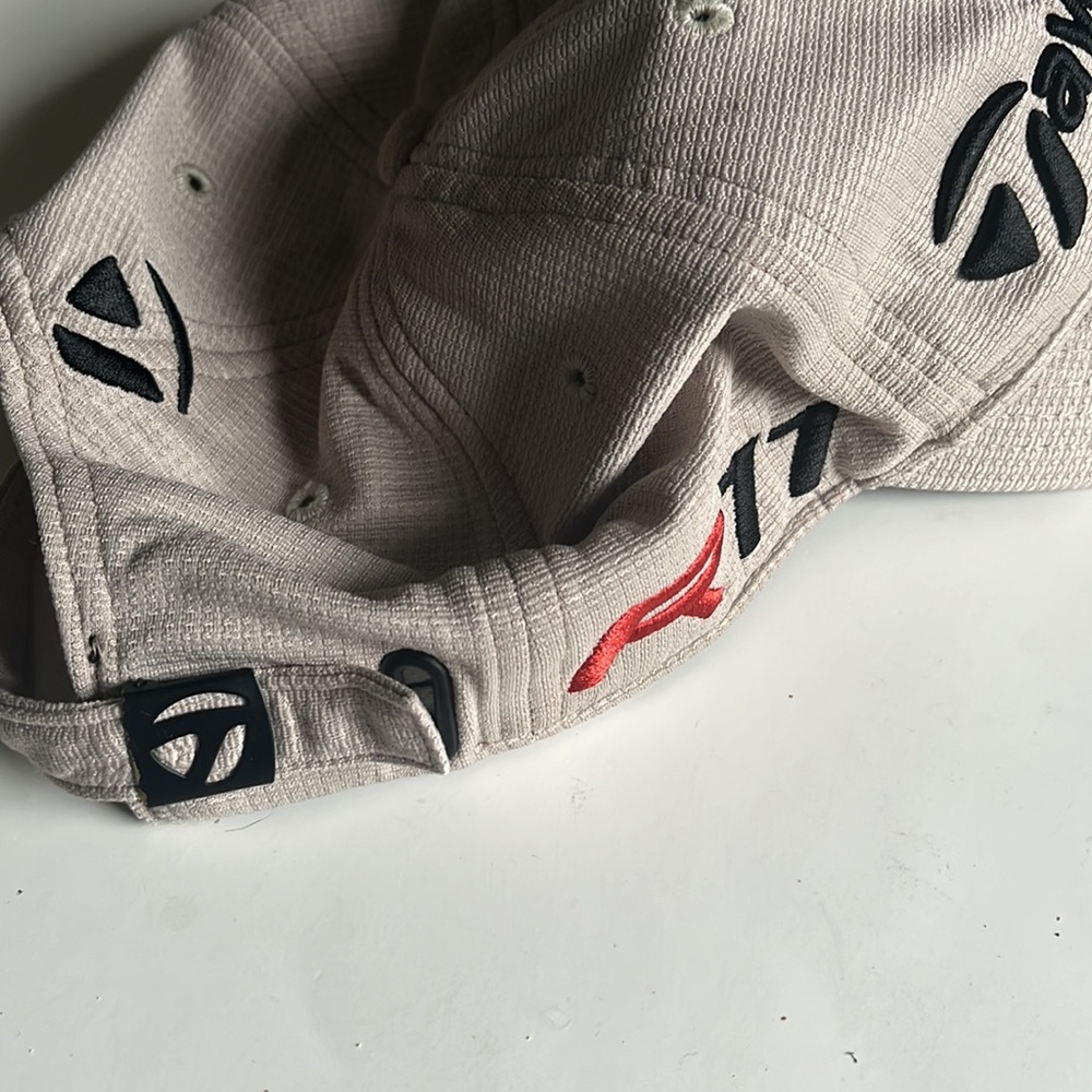 Taylor Made R11 Hat - Picture 4 of 6